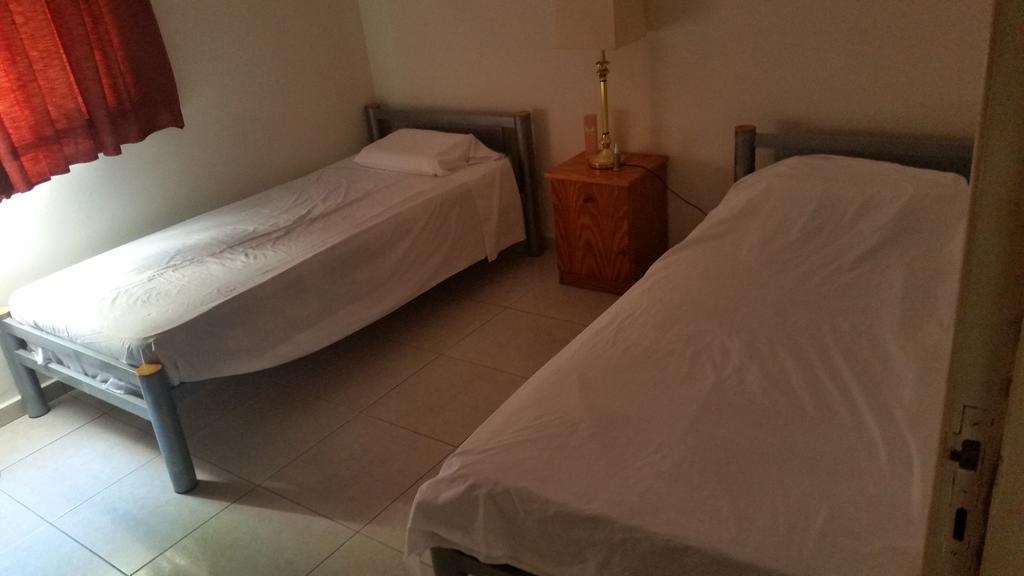 Faneromeni Court Apartment Paphos ภายนอก รูปภาพ
