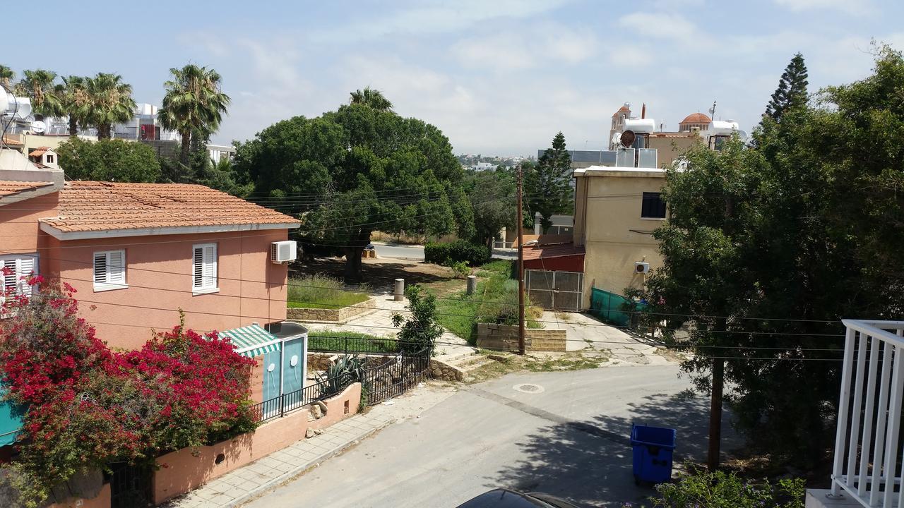 Faneromeni Court Apartment Paphos ภายนอก รูปภาพ