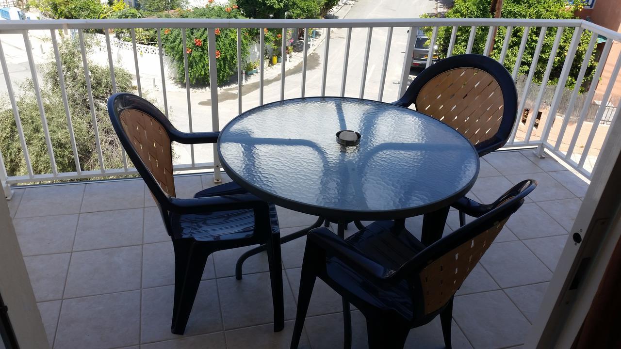 Faneromeni Court Apartment Paphos ภายนอก รูปภาพ