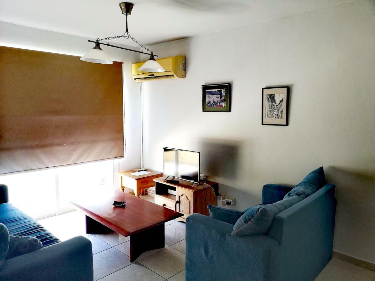 Faneromeni Court Apartment Paphos ภายนอก รูปภาพ
